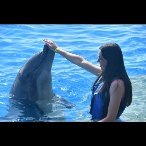 Meet your Posher, Emma - Picture 1 of 1